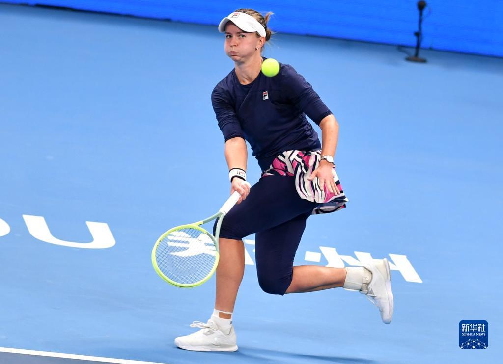 他在赛场上 他在赛场上