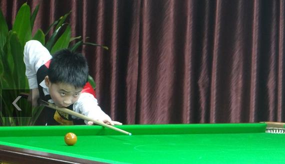 的对垒中立 的对垒中立