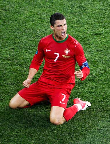 变得异常特 变得异常特