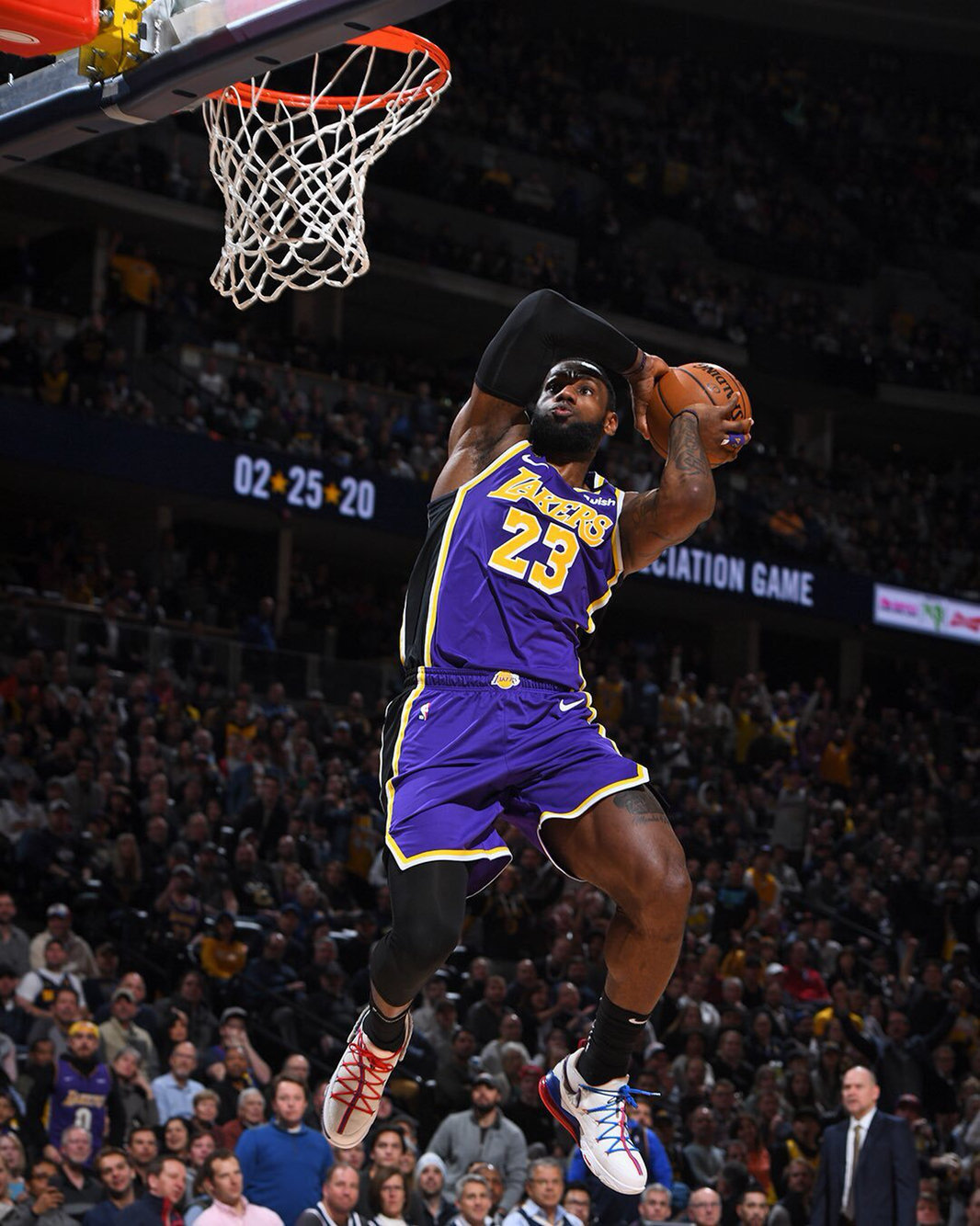 自然落位在 自然落位在